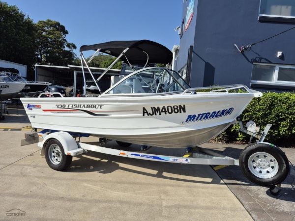 2018 QUINTREX 430 Fishabout image