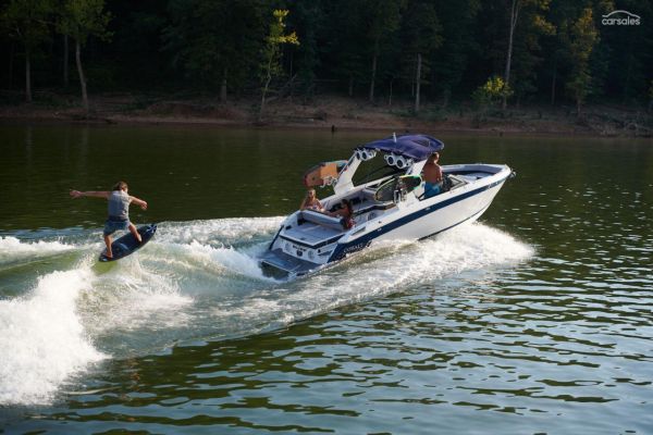 2026 Cobalt R8 Surf image