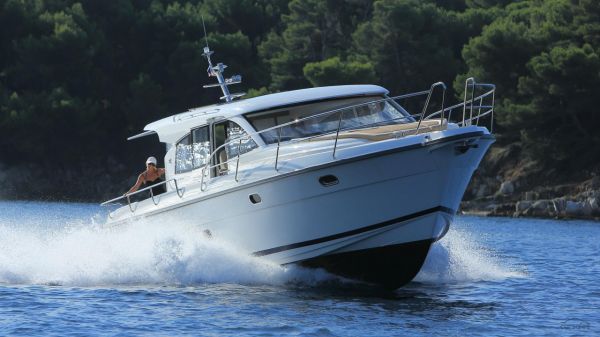 2024 Nimbus 405 Coupè image