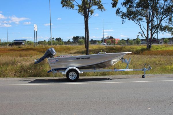 Quintrex F390 Explorer  + Yamaha F25hp 4-Stroke - Pack 4 for sale online prices image