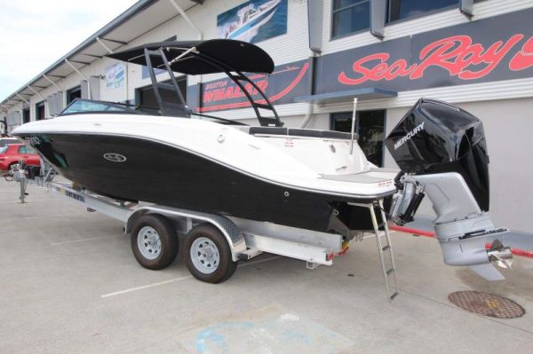 2023 Sea Ray 230 SPX OB image