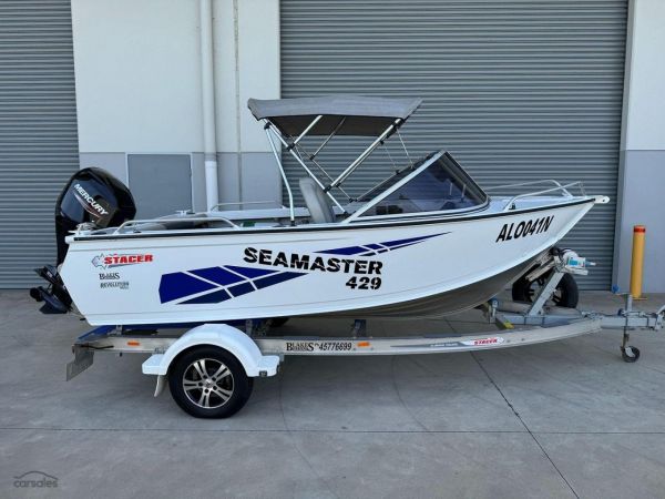 2022 Stacer 429 SeaMaster image