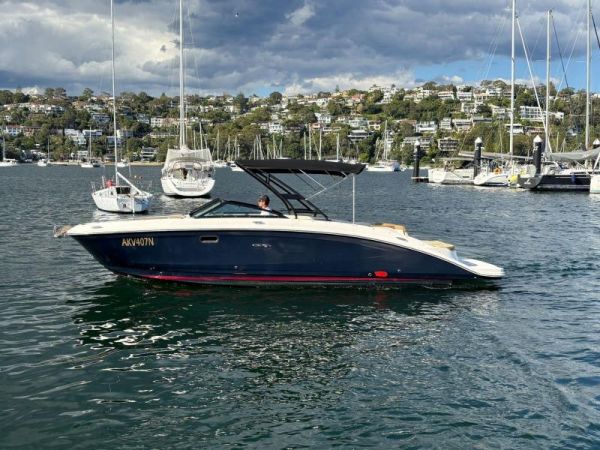 2015 Sea Ray 270 SUNDECK image