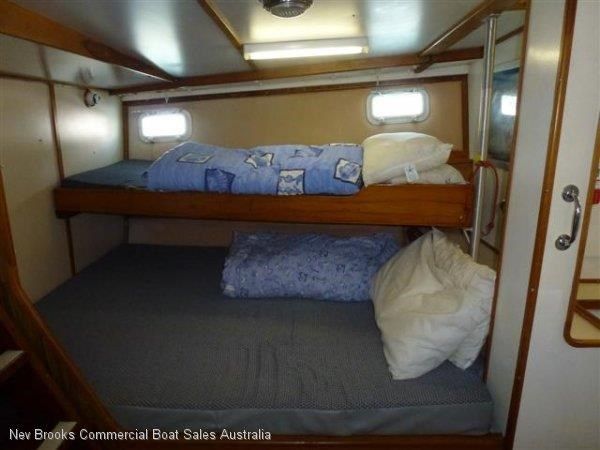 Image for 1979 Carvel Bridge Deck Cruiser 13