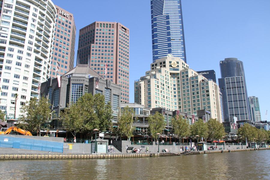 Go by yourself, or organise a fleet - the Yarra River pleasure cruise is well worth it, especially in Autumn