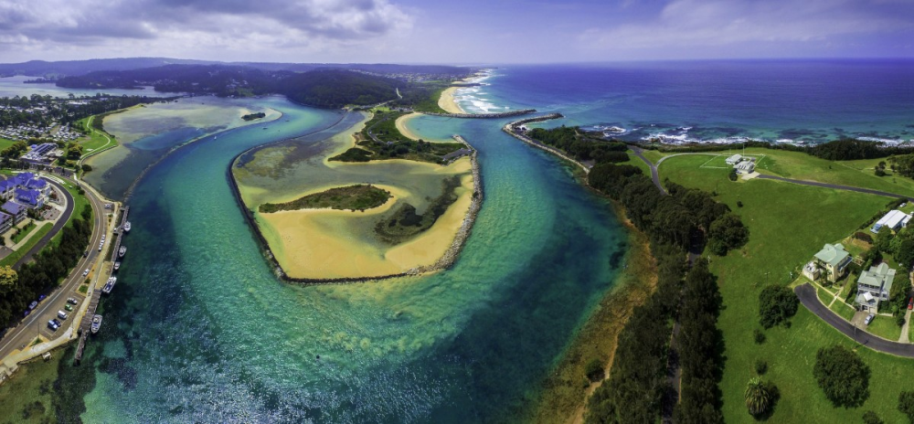 The pristine waters of Wagonga Inlet offer your crew a memorable stay in Narooma.